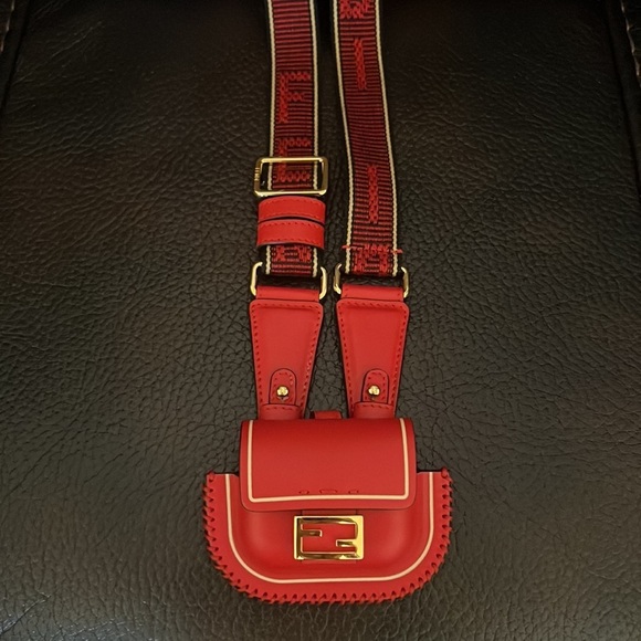 SALE!!! Fendi nano pico FF leather mini Baguette with logo crossbody strap - Picture 5 of 8